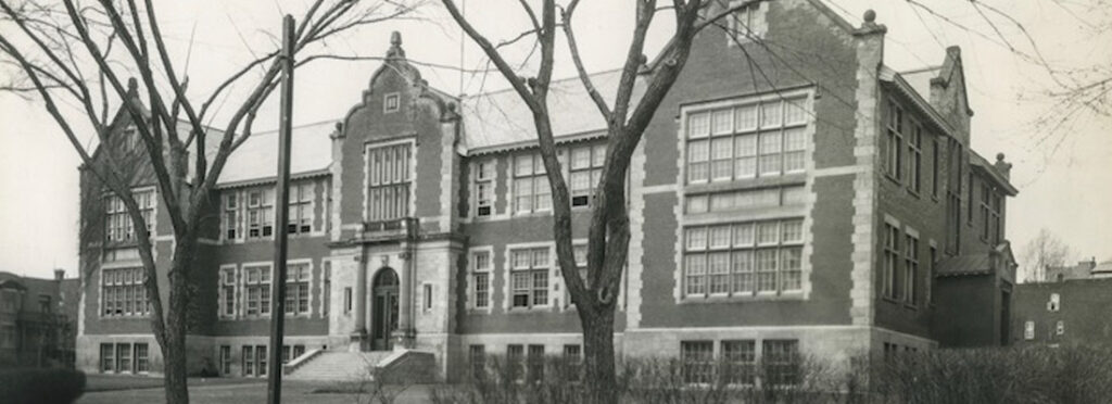 Roslyn Avenue School/Roslyn School. Credit: WHA Archives