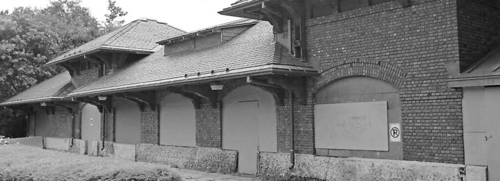 Westmount Train Station. Photo: Doreen Lindsay, 2016. Credit: WHA Archives